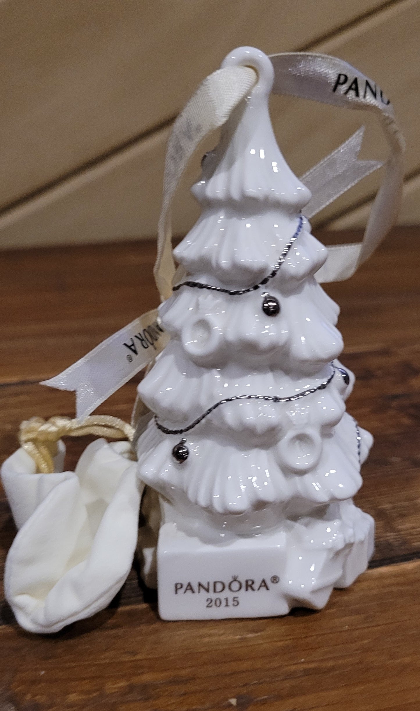 Rare Pandora Christmas Tree Ornament From Jared 2015 Limited Edition