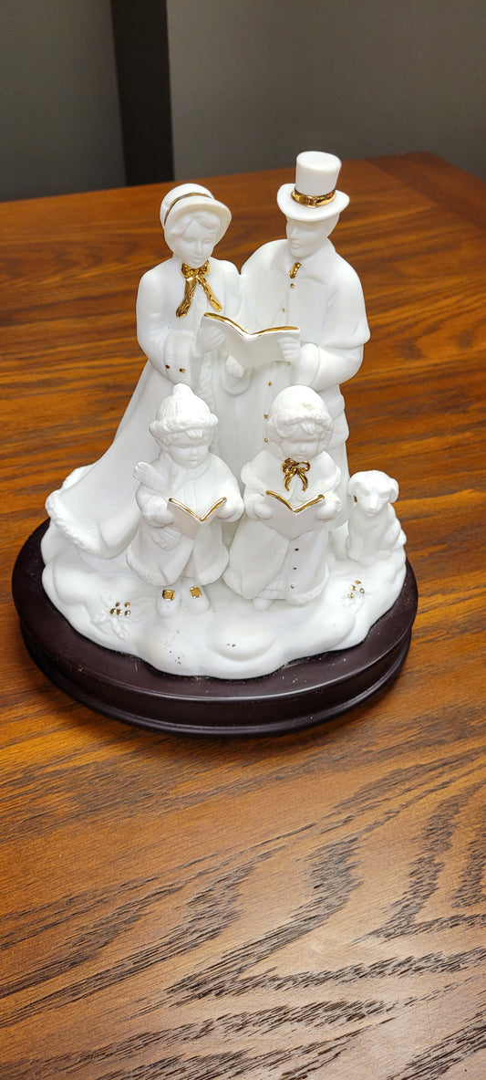 Porcelain Musical Christmas Family Carolers, Victorian